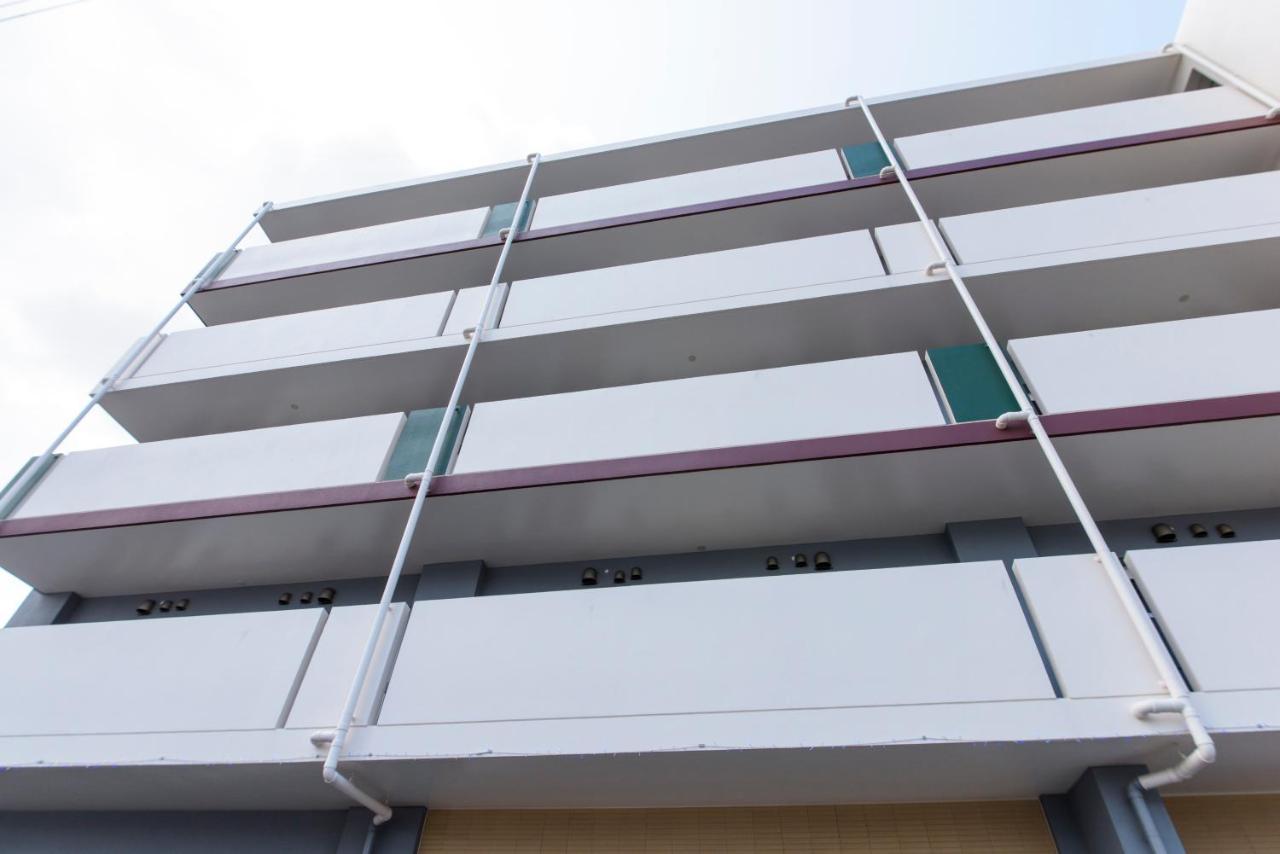 Mr. Kinjo In Matabee Aparthotel Okinawa Εξωτερικό φωτογραφία